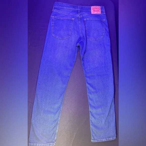 Like New Men’s Levi's 505 W32 L32 Blue Jeans with Signature Patch - Picture 4 of 7